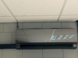Win een LG ARTCOOL Mirror airco | Kerstactie 2026 Installab